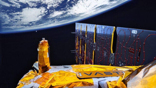 商业空间站建造商Vast扩展业务进入卫星平台领域